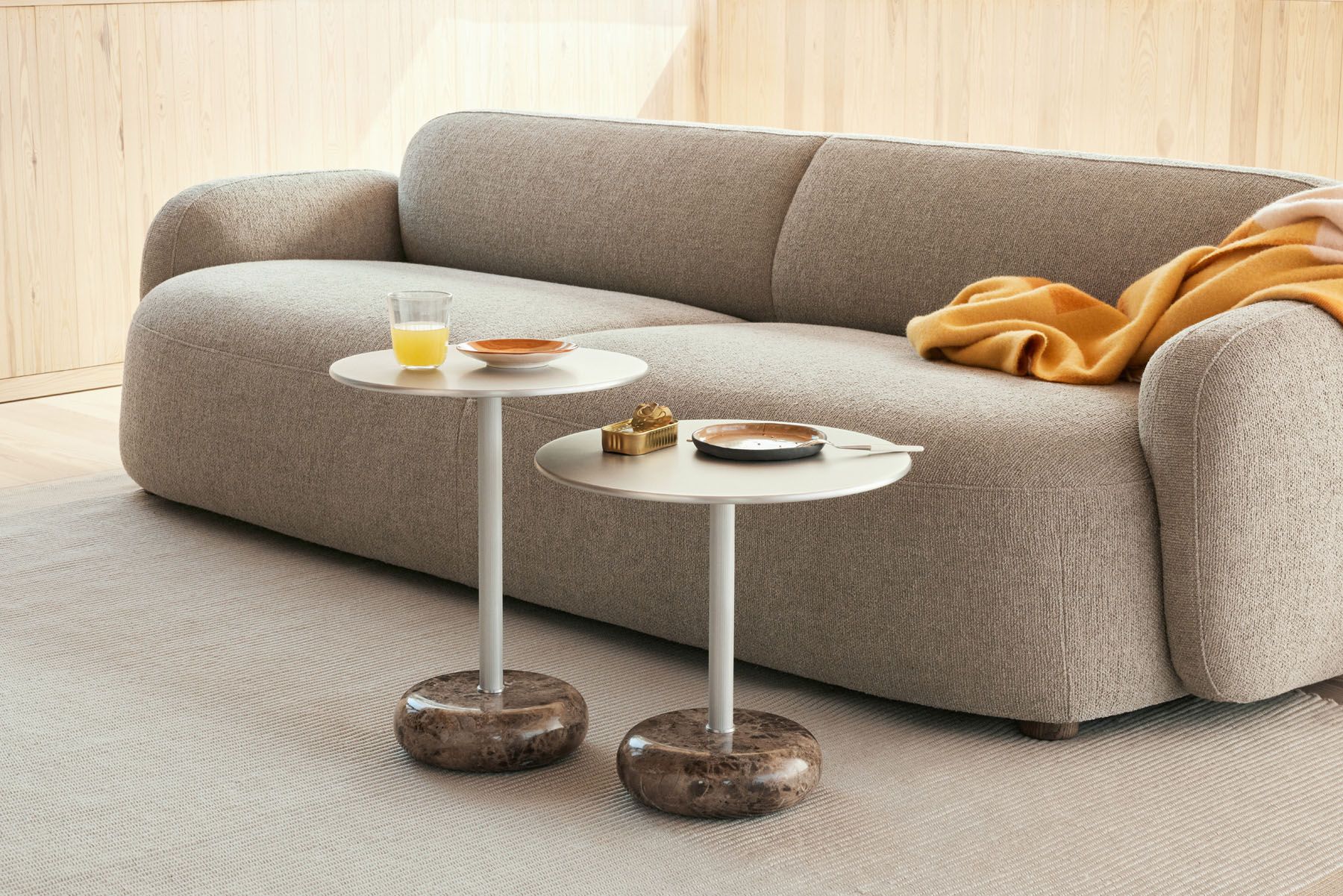 Beluce_Northern_Ton_Sidetable
